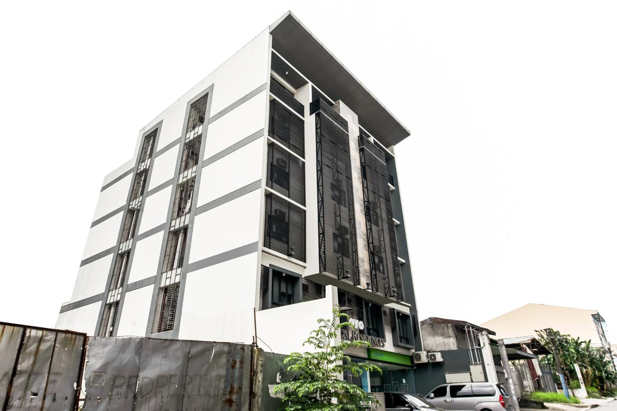 Oyo 136 Regal Residences Quezon City Εξωτερικό φωτογραφία