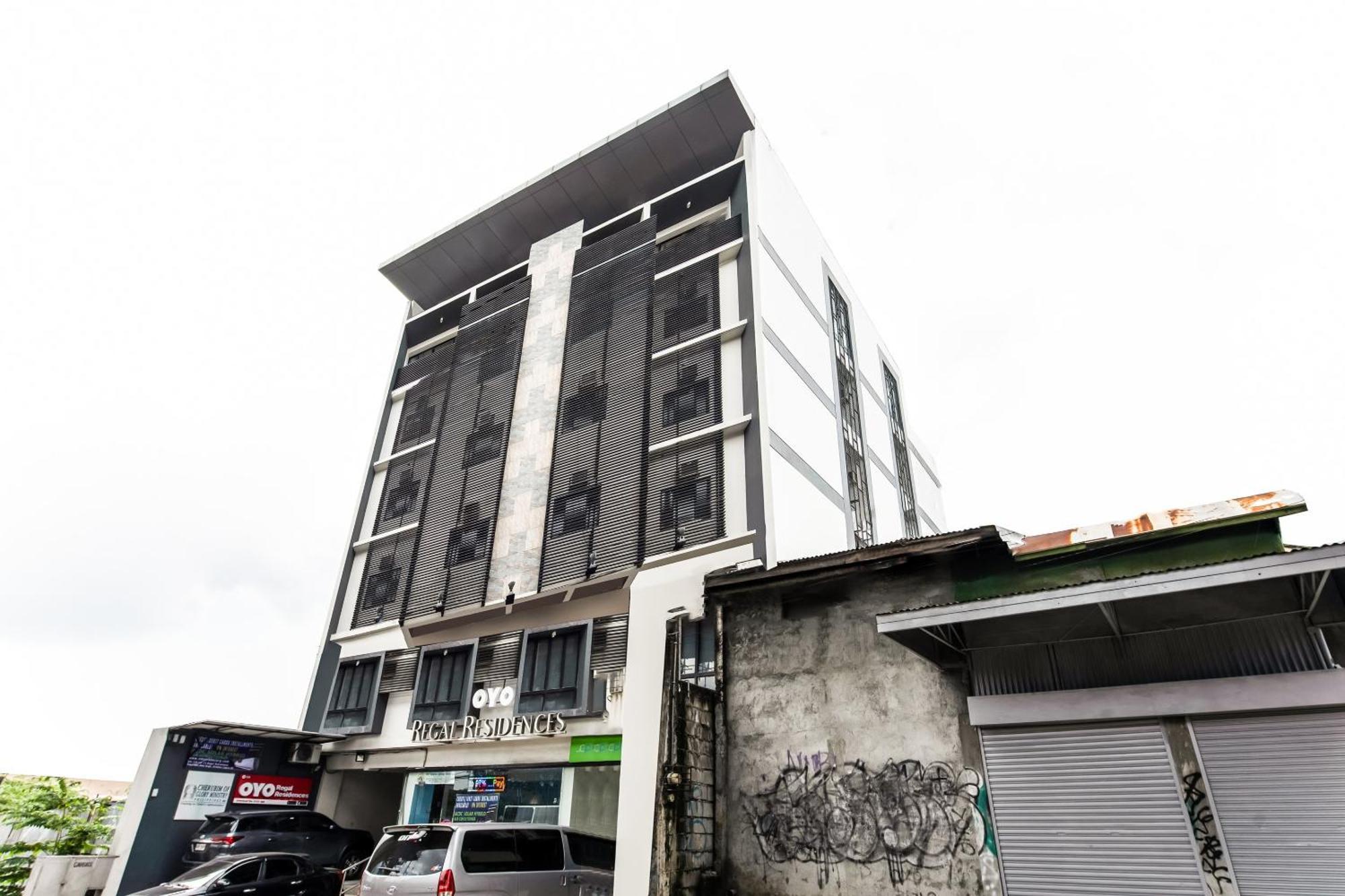 Oyo 136 Regal Residences Quezon City Εξωτερικό φωτογραφία